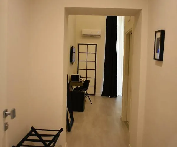 Gatto Bianco Duchessa לינה וארוחת בוקר