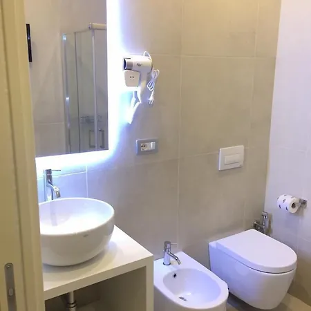 Gatto Bianco Duchessa Alojamento de Acomodação e Pequeno-almoço Bari