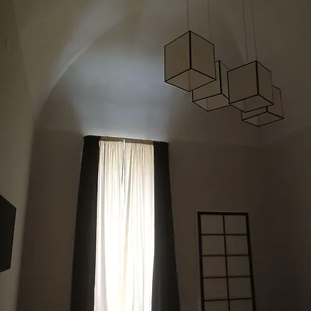 Alojamento de Acomodação e Pequeno-almoço Gatto Bianco Duchessa Bari