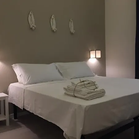 Gatto Bianco Duchessa Alojamento de Acomodação e Pequeno-almoço Bari