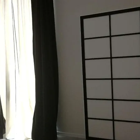 Gatto Bianco Duchessa 3* בארי