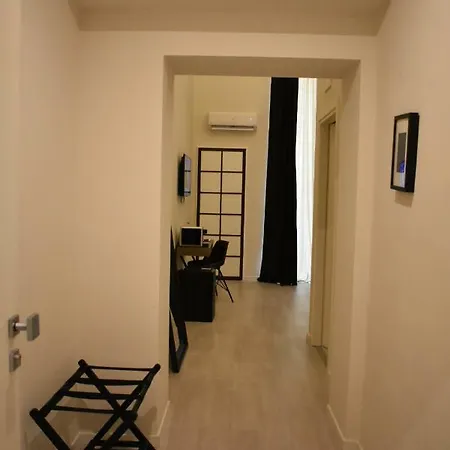 Gatto Bianco Duchessa Готель типу 