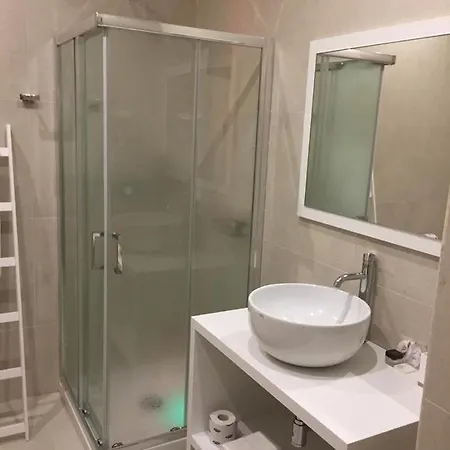 Alojamento de Acomodação e Pequeno-almoço Gatto Bianco Duchessa Bari