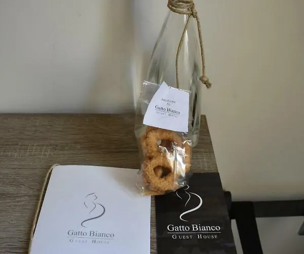 Oda ve Kahvaltı Gatto Bianco Duchessa