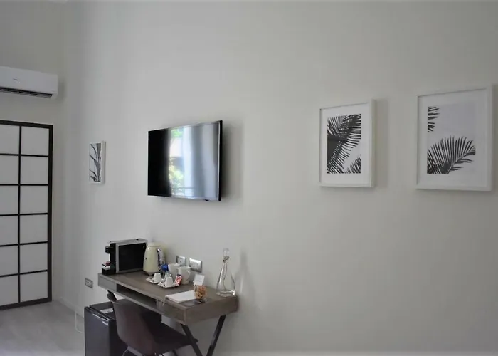 Gatto Bianco Duchessa 3* Bari